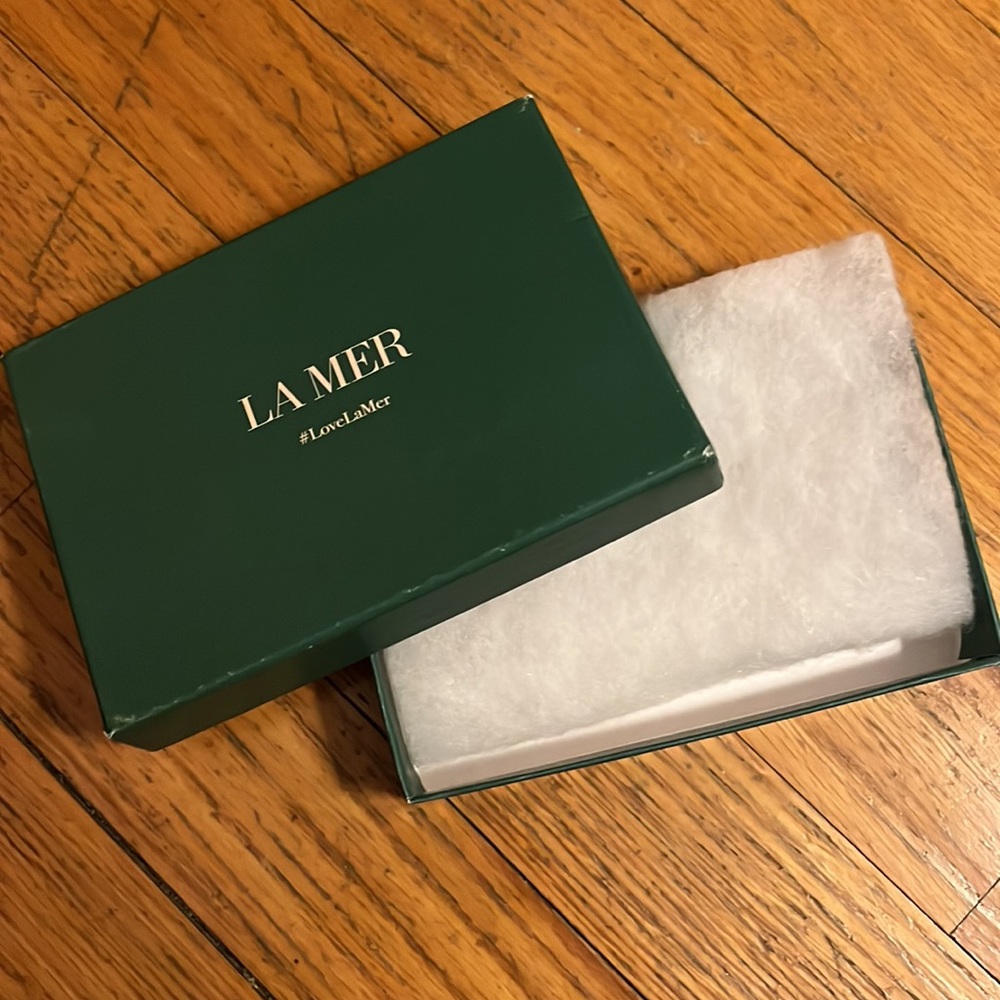 La Mer Velvet Pouch, Small Empty Gift Box, Empty Face Product Box ALL NEW - Picture 7 of 12